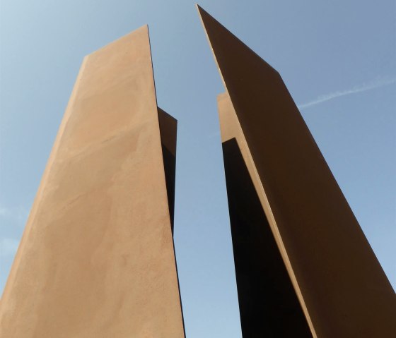 Teufelsschlucht-Skulptur von Christoph Mancke, © Felsenland Südeifel Tourismus GmbH Teufelsschlucht-Skulptur von Christoph Mancke, © Felsenland Südeifel Tourismus GmbH