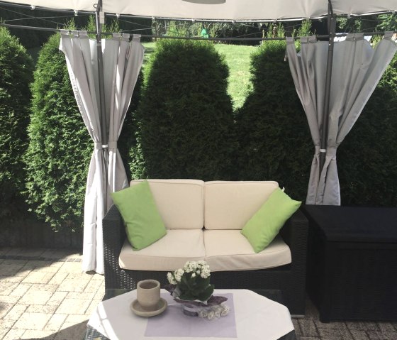 Aperitif im Pavillion? Aperitif im Pavillion?