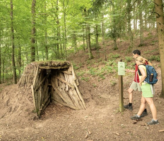 Köhlerhütte am Bach-Pfad im NaturwanderPark delux, © Eifel Tourismus GmbH, D. Ketz Köhlerhütte am Bach-Pfad im NaturwanderPark delux, © Eifel Tourismus GmbH, D. Ketz