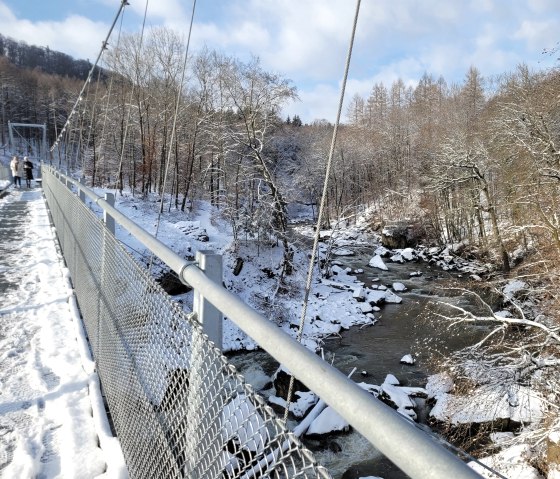 Blick von der Hängebrücke auf die Stromschnellen, © Felsenland Südeifel Tourismus GmbH Blick von der Hängebrücke auf die Stromschnellen, © Felsenland Südeifel Tourismus GmbH