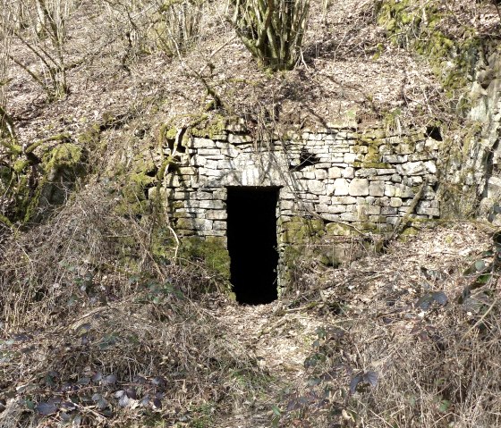 In den Felsen gemauerter Keller, © Tourist-Information Islek In den Felsen gemauerter Keller, © Tourist-Information Islek