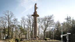 Blick auf die Mariensäule Waxweiler, © Eifel Tourismus GmbH, D. Ketz Blick auf die Mariensäule Waxweiler, © Eifel Tourismus GmbH, D. Ketz