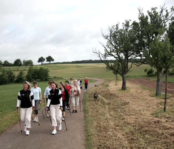 Nordic Walking, © Deutsch Luxemburgische Tourist Info Nordic Walking, © Deutsch Luxemburgische Tourist Info