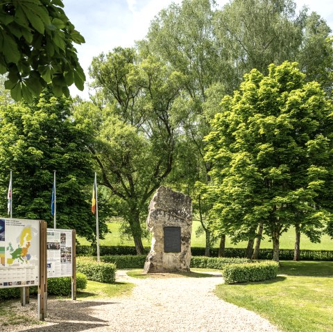 Das Europadenkmal am Dreiländereck Ouren, © Eifel Tourismus GmbH, Dominik Ketz Das Europadenkmal am Dreiländereck Ouren, © Eifel Tourismus GmbH, Dominik Ketz