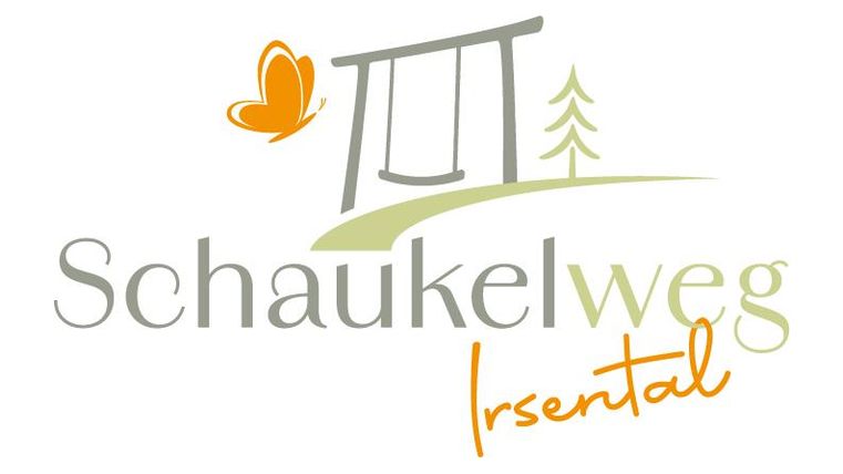 Le logo montre le « chemin de balancement » dans l'Irrsenthal. Il illustre une balançoire avec un arbre et un papillon.