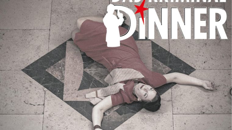 A woman lies motionless on the floor in a red dress. The text "Das Kriminal Dinner" can be seen in the image.