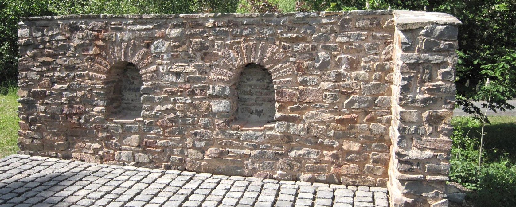 R&ouml;mische Mauer Replik, &copy; Petra Groben