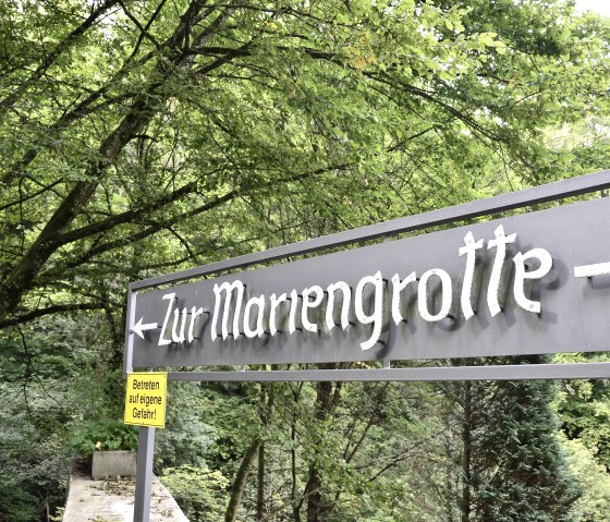 Hinweisschild Mariengrotte, &copy; TI Bitburger Land
