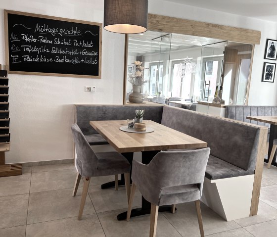 Neu gestalteter Innenraum, &copy; TI Bitburger Land