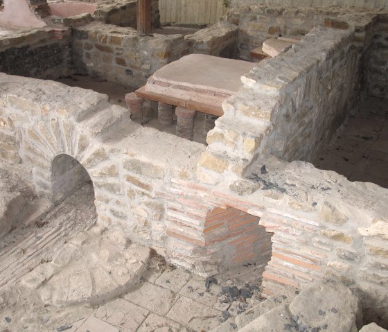 Fu&szlig;bodenheizung im Bad der R&ouml;m. Villa Bollendorf, &copy; Felsenland S&uuml;deifel Tourismus GmbH