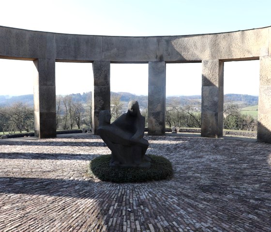 Ehrenfriedhof Daleiden (1), &copy; Tourist-Info Islek