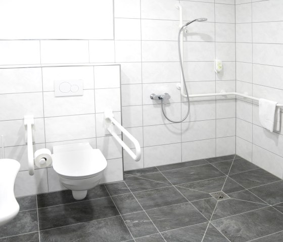 salle de bain accessible