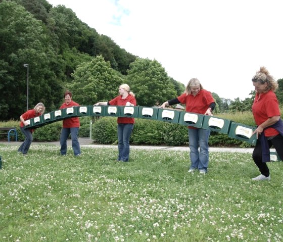 Bierkisten-Schlange, &copy; Turide