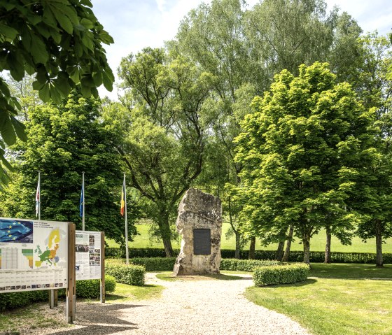 Das Europadenkmal am Dreiländereck Ouren, © Eifel Tourismus GmbH, Dominik Ketz